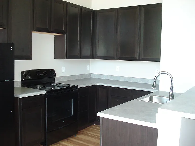 308 E Corning St — Photo 66