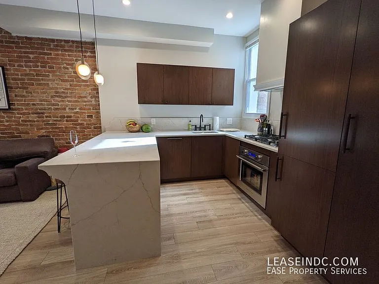 1626 Monroe St NW #1 — Photo 8