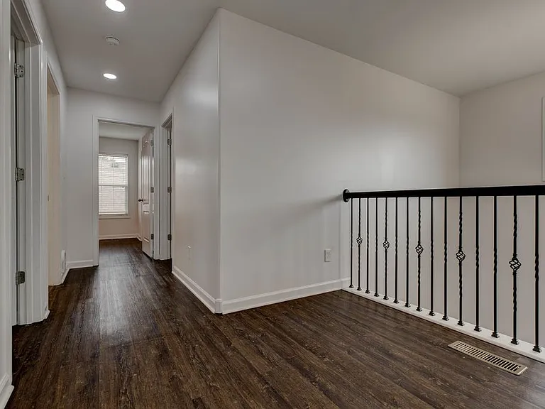3752 Sunflower St — Photo 9