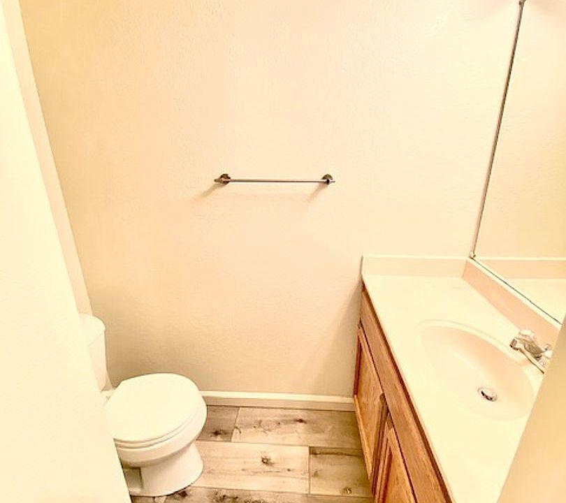 1st image of 7449 Oxford Cir