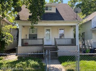 2506 Vanness St, Port Huron, MI 48060