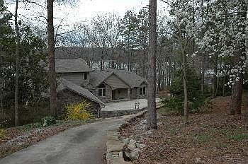 3rd image of 234 Royal Oaks Dr
