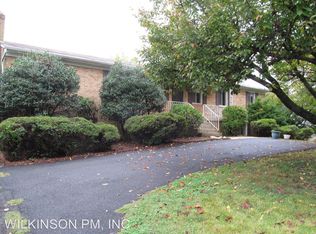 6007 Edgewood Ln, Alexandria, VA 22310