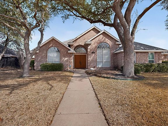 2nd image of 209 Brian Way