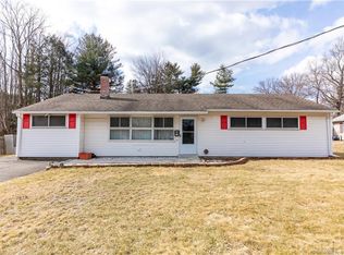 11 Parish Ln, Windsor, CT 06095