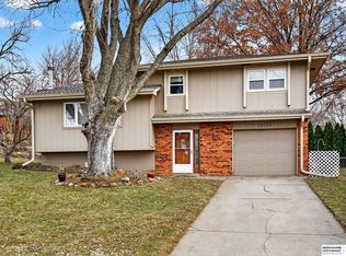 15319 Sarpy Cir, Omaha, NE 68137