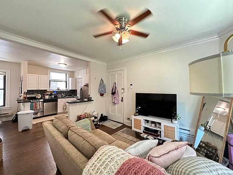 2131 W Giddings St #B2 — Photo 14