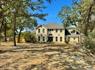 325 Eagle Ridge, Floresville, TX 78114