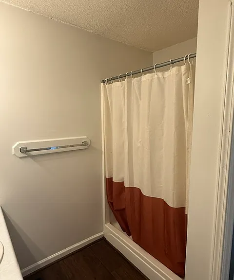 Primary shower