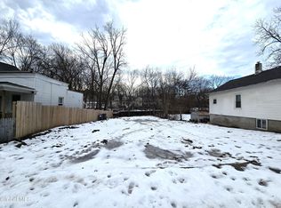 136 2nd Ave, Rensselaer, NY 12144