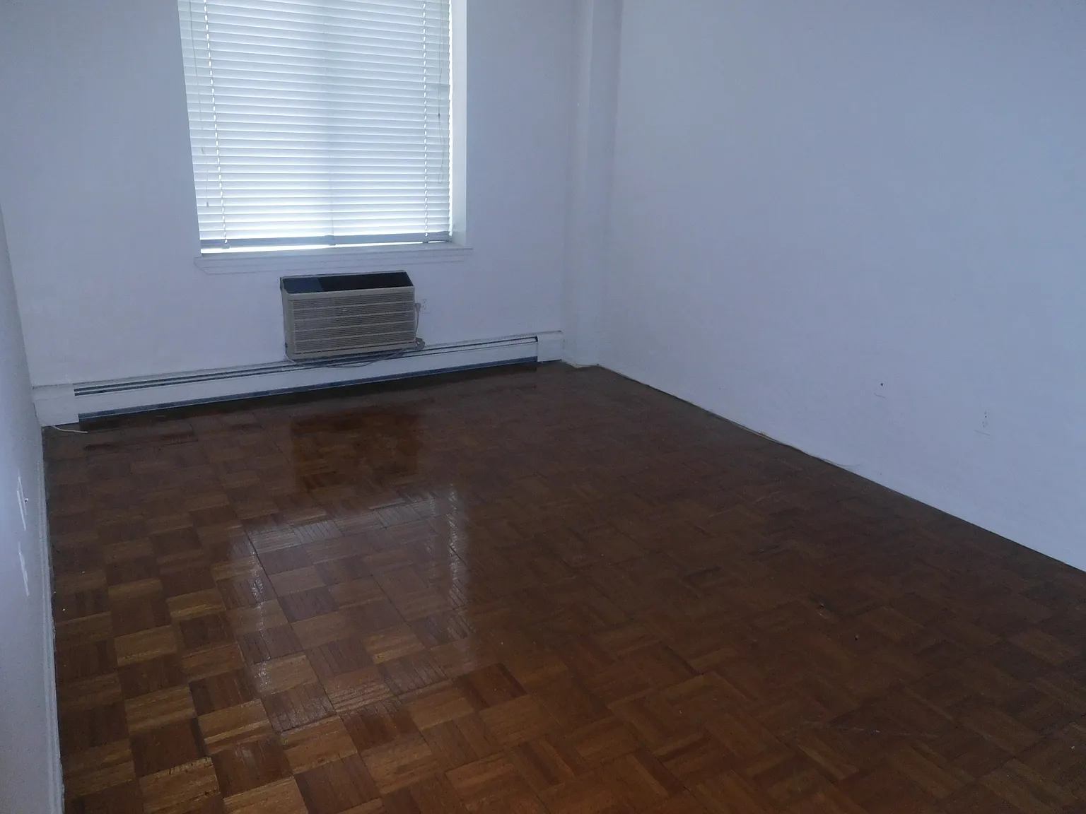 2 bed, 1100 sqft, $3,100 — Photo 3