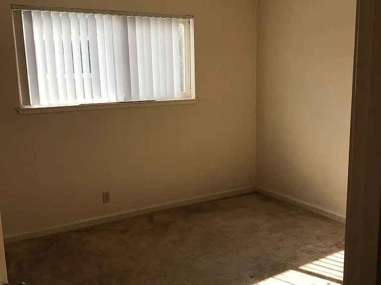 710 Harvard Ave — Photo 11