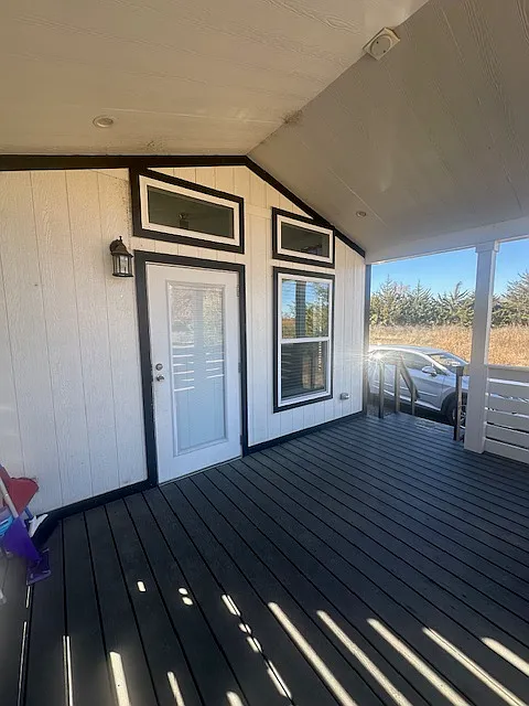 1 bed, 400 sqft, $1,300 — Photo 2