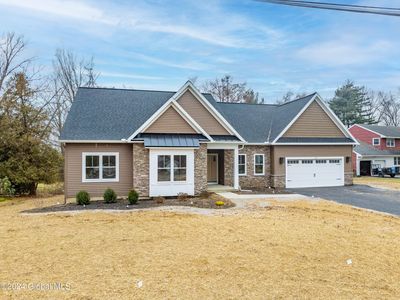 10 Royal Court, Cohoes, NY, 12047