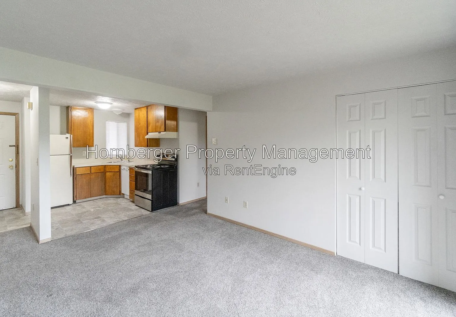 1 bed, 1.0 bath, 750 sqft, $895 — Photo 1