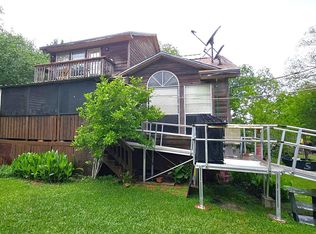 7573 W Bernard Rd, Hungerford, TX 77448