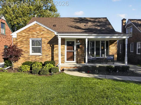 8615 Quandt Ave, Allen Park, MI 48101