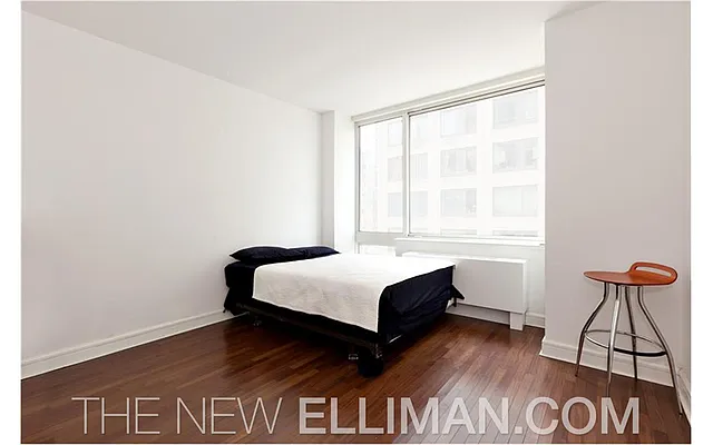 Rented by Douglas Elliman | media 31