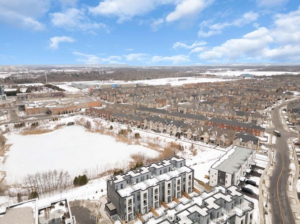 3010 Trailside Dr W #149, Oakville, ON L6M 0Z4