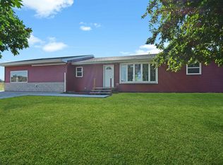 614 16th St SW, Minot, ND 58701