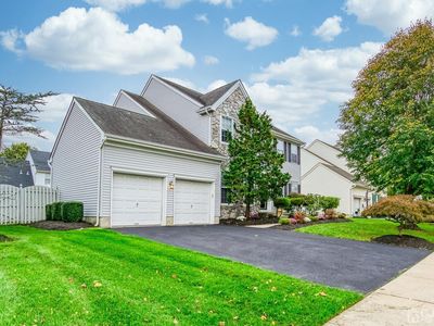 14 Scenic Dr, Dayton, NJ, 08810