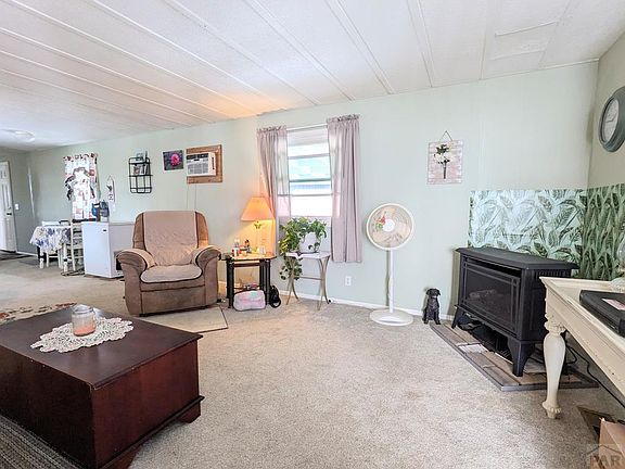 3rd image of 2829 Applewood Ct