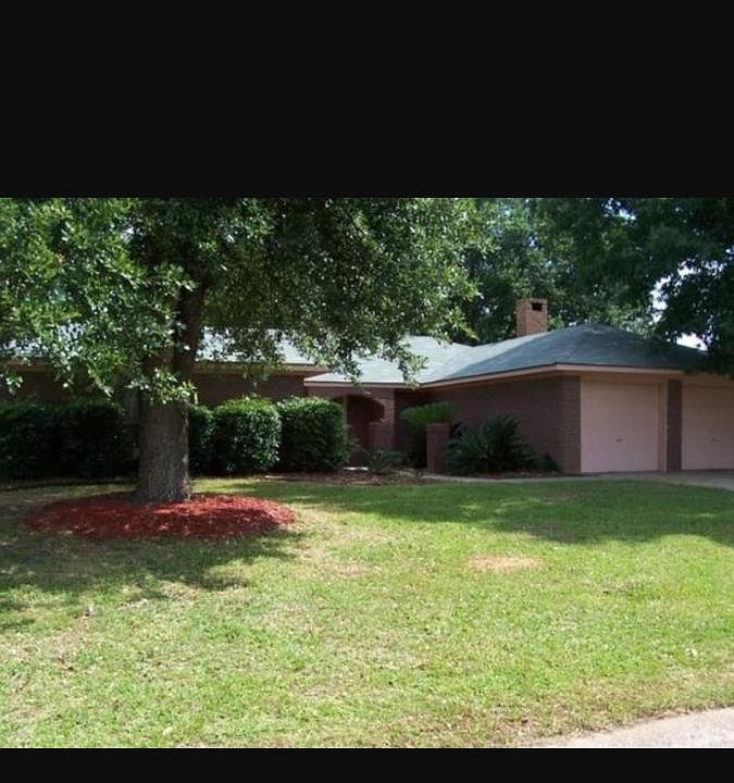 1st image of 15304 Woody Dr