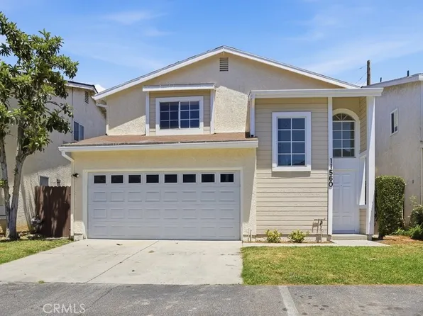 11560 Honeyglen Rd, Pacoima, CA 91331
