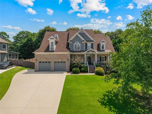 3070 Sweet Basil Ln, Loganville, GA 30052