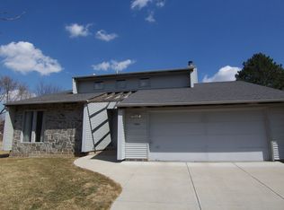 14806 Paul Plz, Omaha, NE 68154