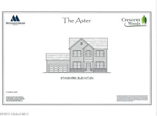 7 Spencer St, Clifton Park, NY 12065
