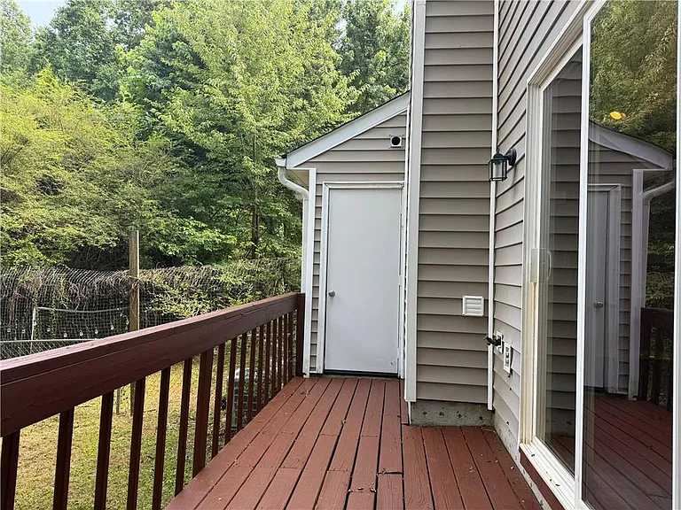 1020 Dassow Ct — Photo 14