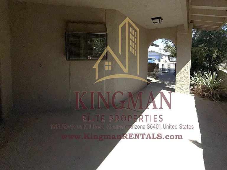 2112 Florence Ave — Photo 4