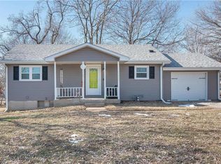 17236 S Benton Dr, Belton, MO 64012