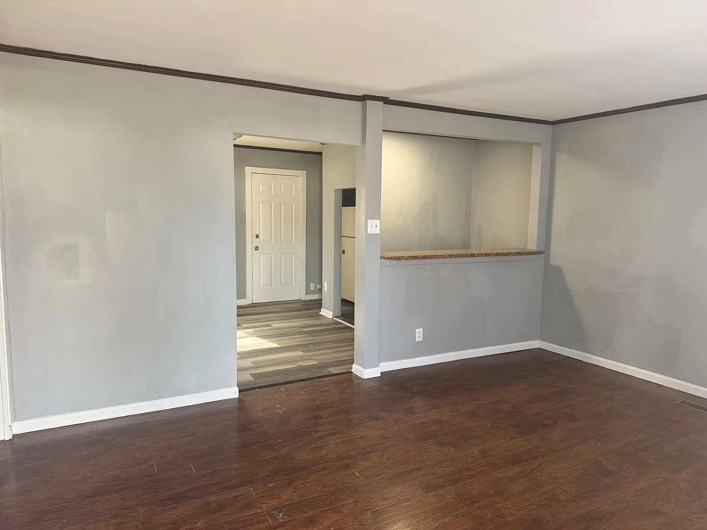 Charming 3BR/1BA Ranch in Martindale-Brightwood Neighborhood — Photo 2