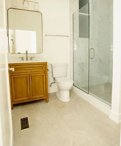 1924 S Throop St #1 — Photo 4
