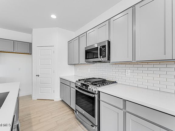 4th image of 7820 E QUINTANA Avenue