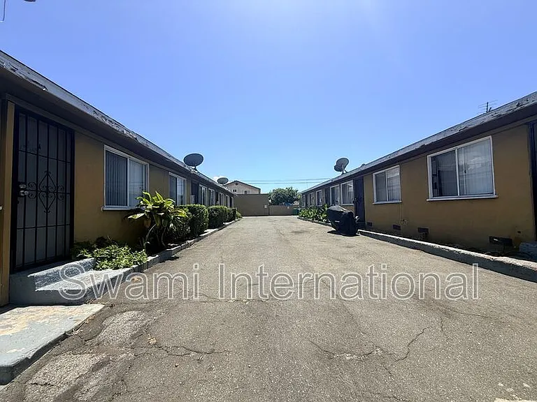 4542 W Imperial Hwy #C — Photo 24