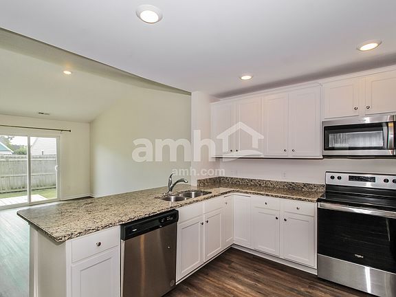 4th image of 1220 Dogwood Neck Dr