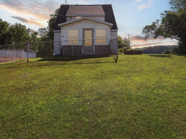 31 E Jackson Rd, Saint Louis, MI 48880
