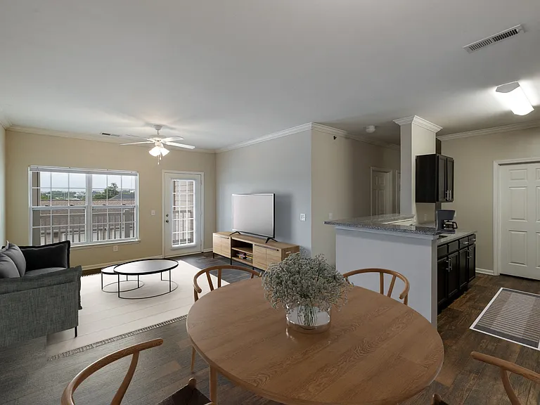 Jackson - 1 Bed / 1 Bath - 851 Sq.Ft.