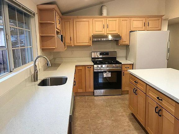 4th image of 1359 Myren Dr