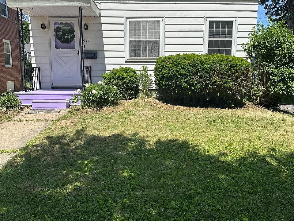 514 W Lakeside St