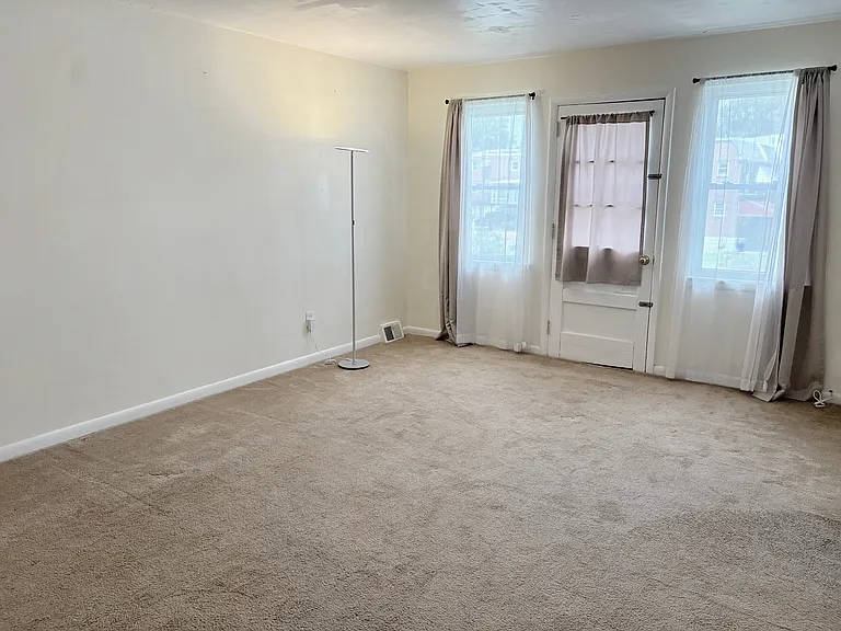 4006 Balwynne Park Rd #2F — Photo 3