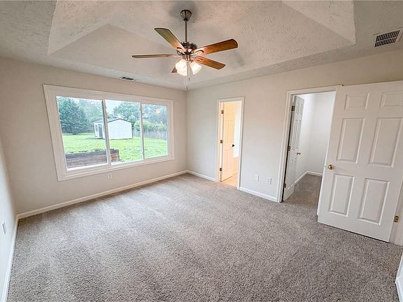 4th image of 919 Elijah Way