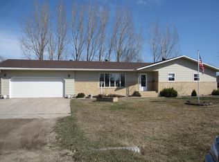 419 4th St, Thompson, ND 58278