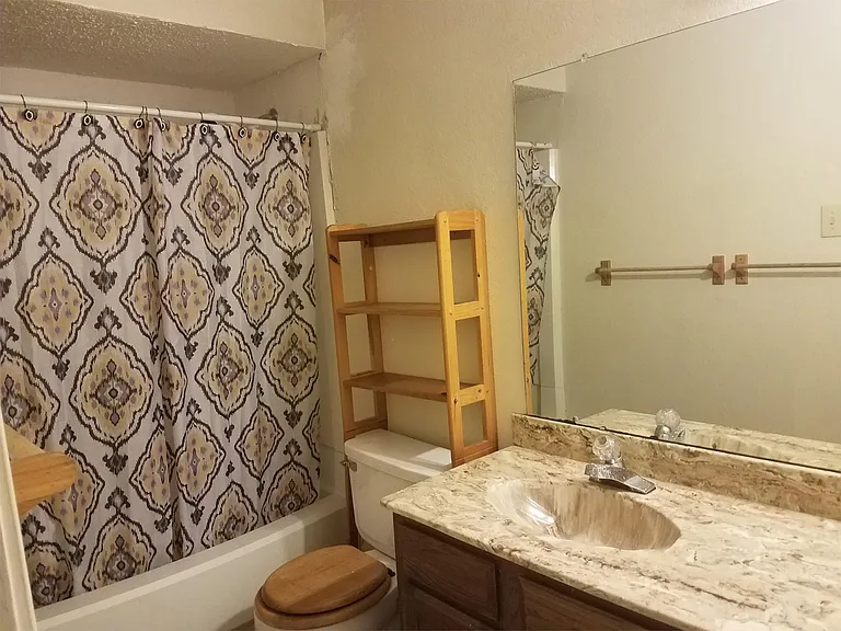 715 Penn Pl — Photo 9
