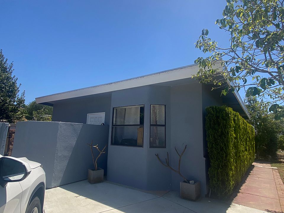 1st image of 500 Los Verdes Dr #A