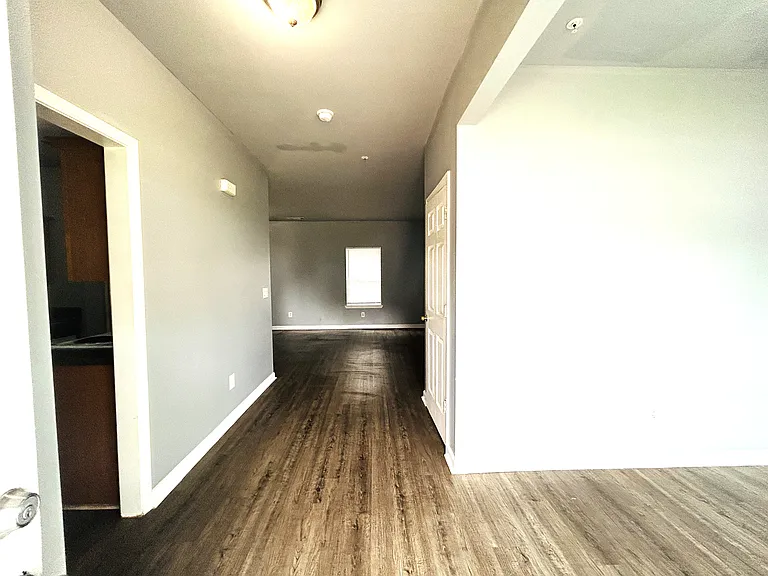 1745 Bob White Ln SE — Photo 2