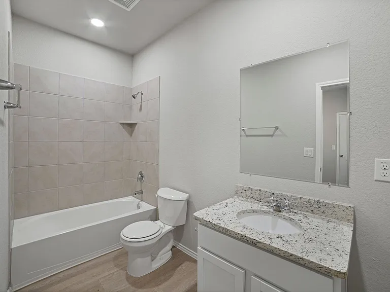 7226 Briar Pl — Photo 5
